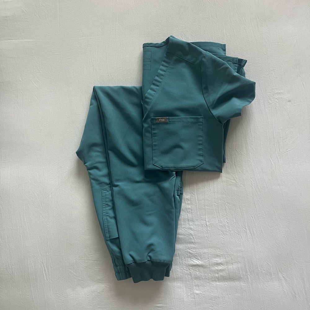 Figs Hydrogreen Scrub Set